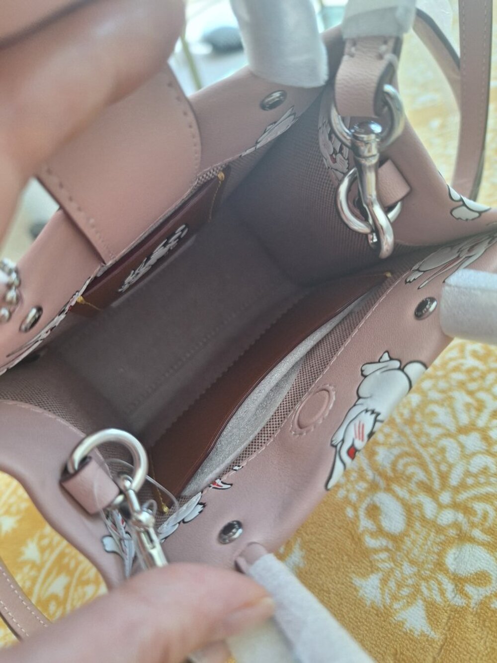 New Coach White Rabbit x Cashin Mini Tote handbag in a pastel pink color - Picture 8 of 10